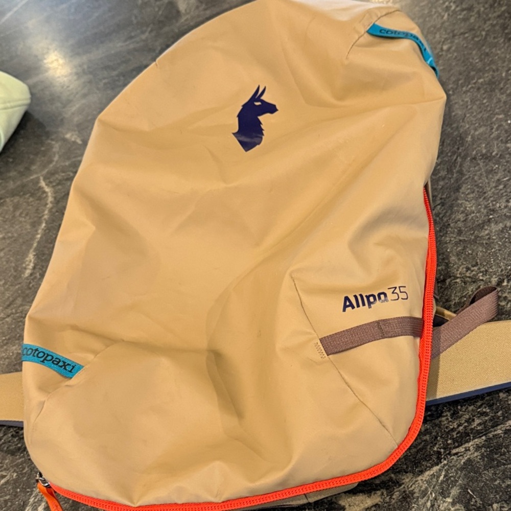 Cotopaxi alpa 35 backpack